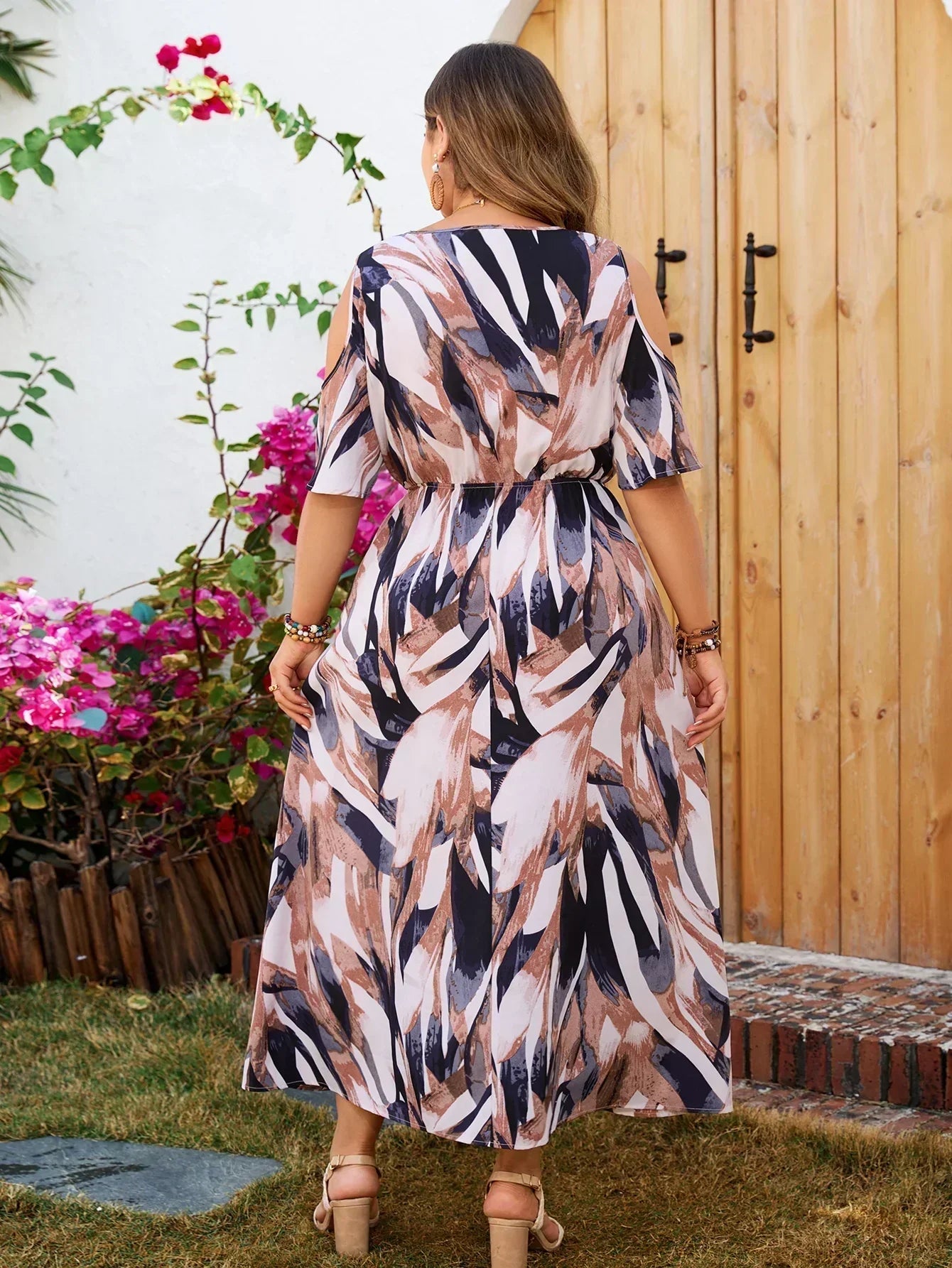 Liesbeth Modern and Comfortable Dress for Women Boutique Wardrobe Pick