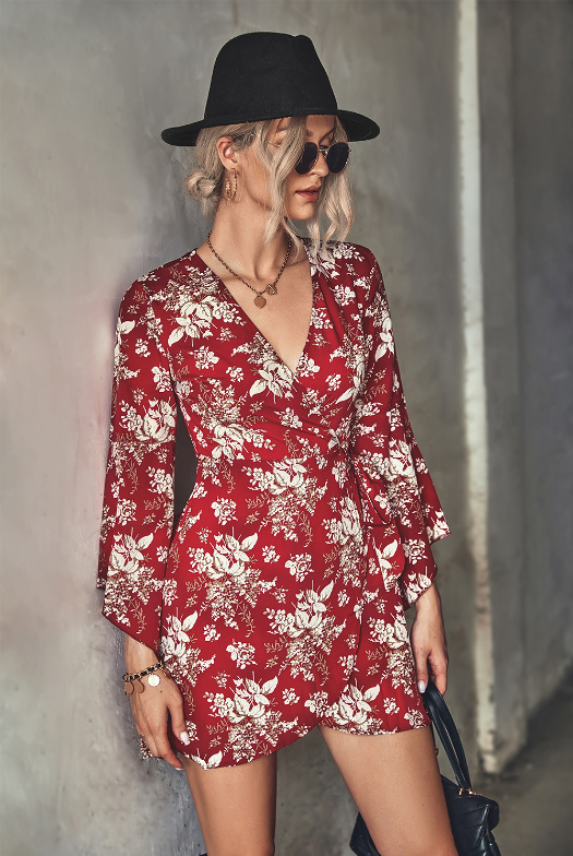 Arm Gown With Irregular Flared Flowered Design S / Red