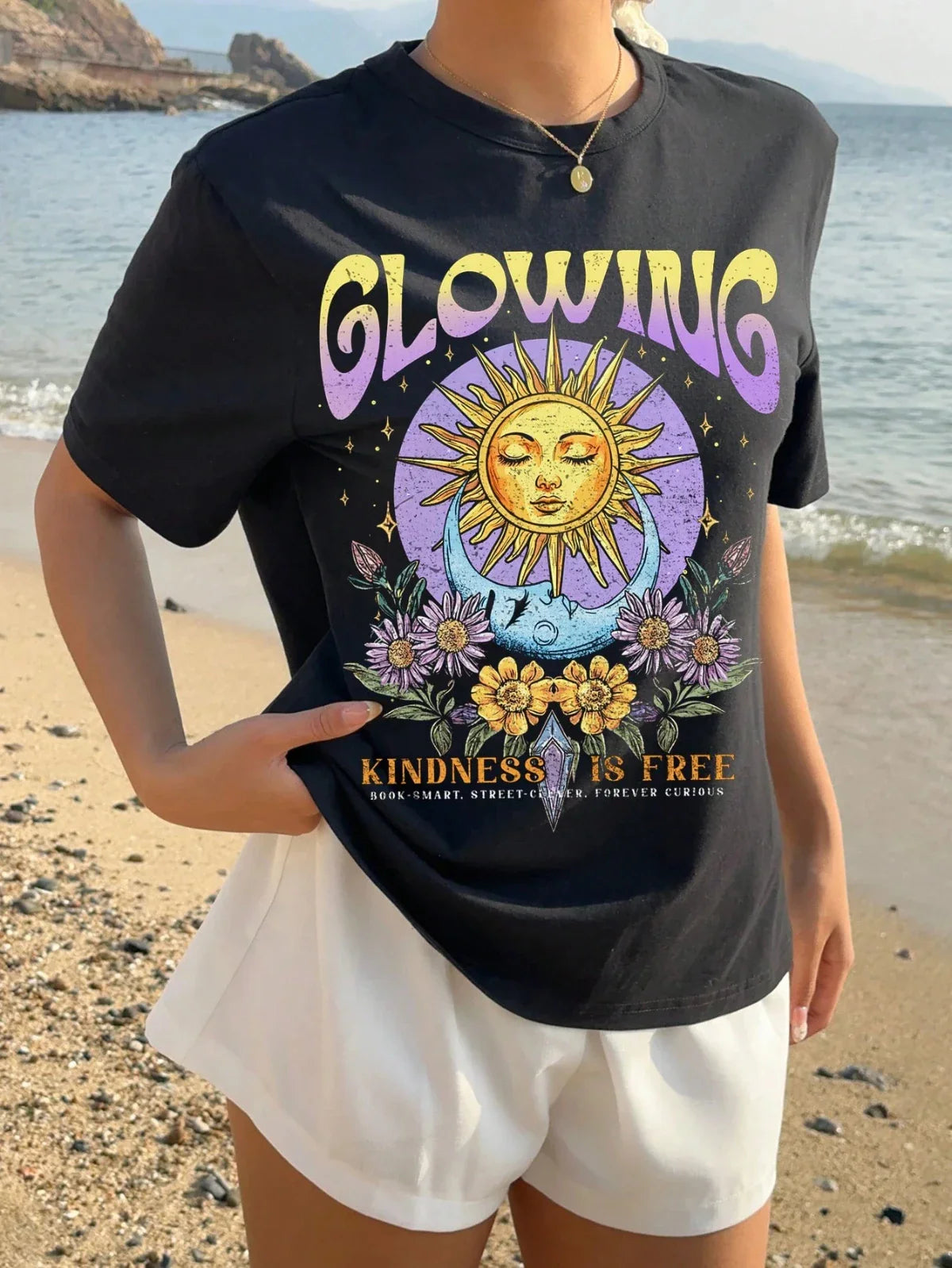 Sun God Print Minimalist Tshirt