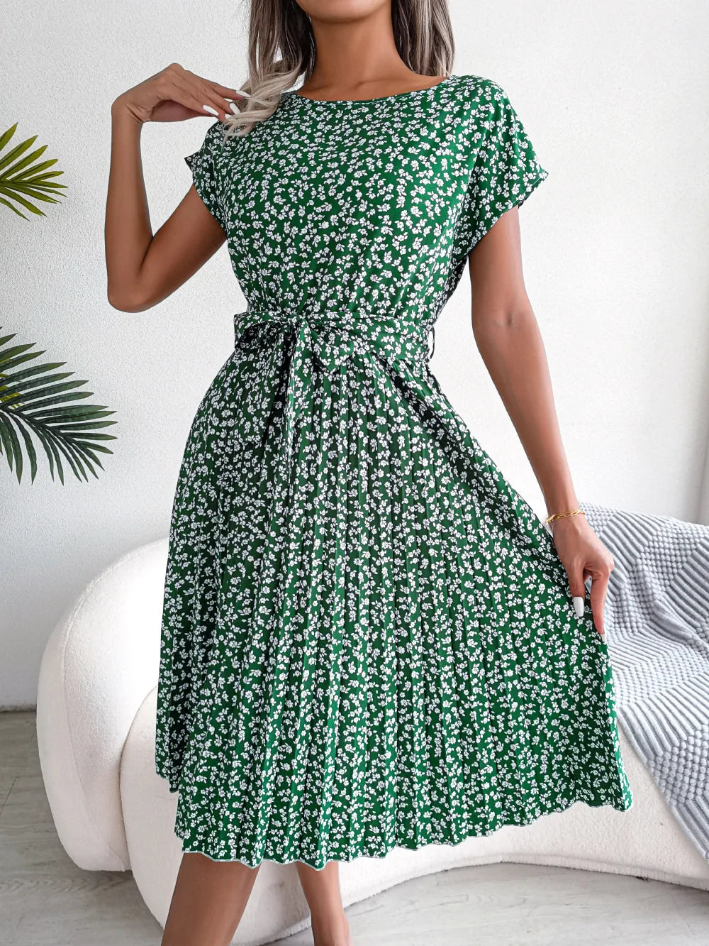 Constanza Summery Chiffon Dress with a Floral Pattern for Women