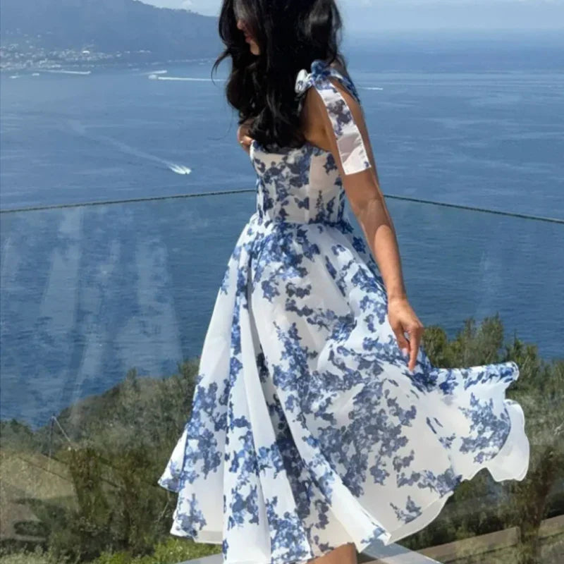 Floral back lace - up suspender dress