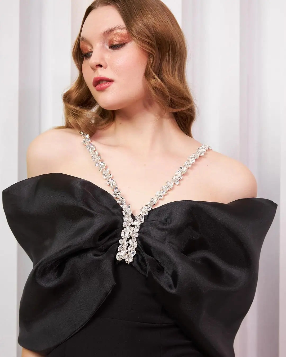 Sexy Off Shoulder Diamond Straps Bandage Black Pleated Shiny Celebrity Party Dress