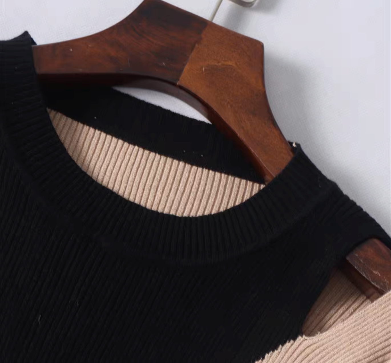 Color Block Mock Neck Fitted Knit Top