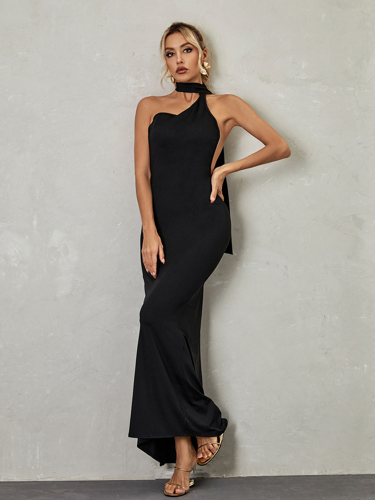Halter Neck Backless Tie Back Ruched Bodycon Maxi Dress