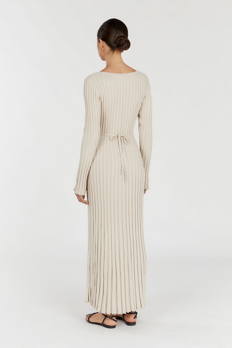 Verónica Minimalist Midi Dress with V Neck and Knitted Sleeves Elevated Occasion Wear