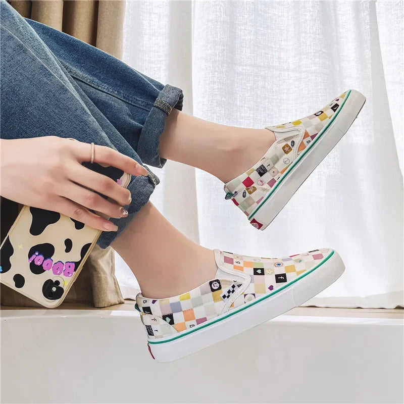 Womens Canvas Shoes Multicolor Checkerboard Design Men SlipOn Footwear Girls Flats Couple Summer Fashion Sneakers Size 3544