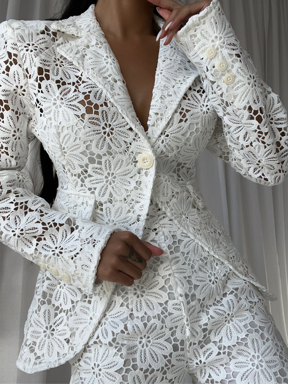 White Notch Lapel Floral Lace Blazer And Pants Set