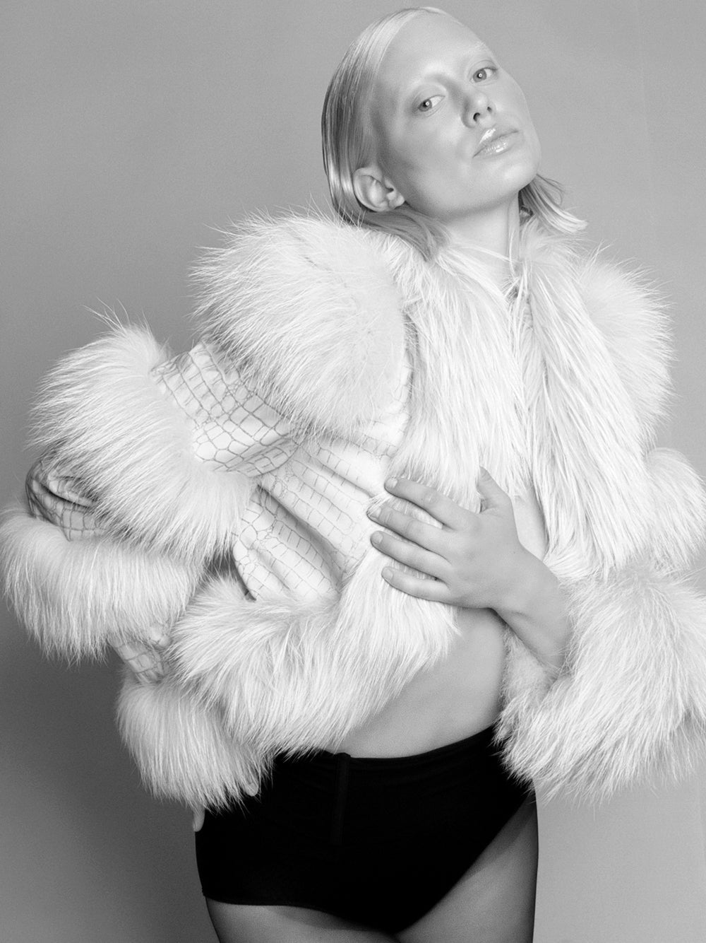 White Faux Fur Trim Croc-Embossed Leather Cropped Jacket 7