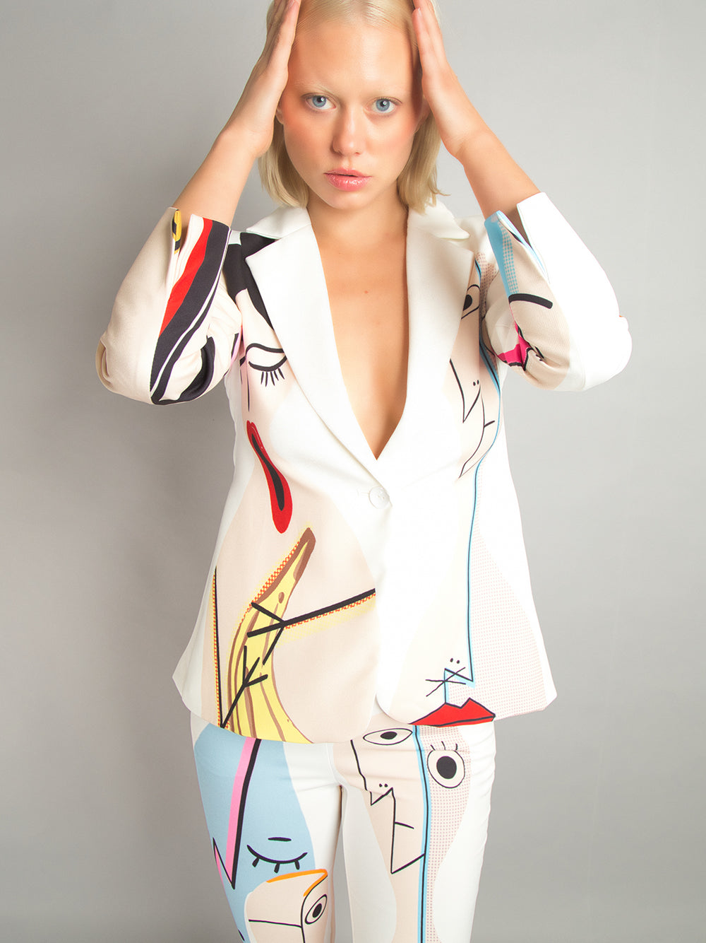 White Abstract Portrait Print Notch Lapel Blazer Cropped Pants Set 21