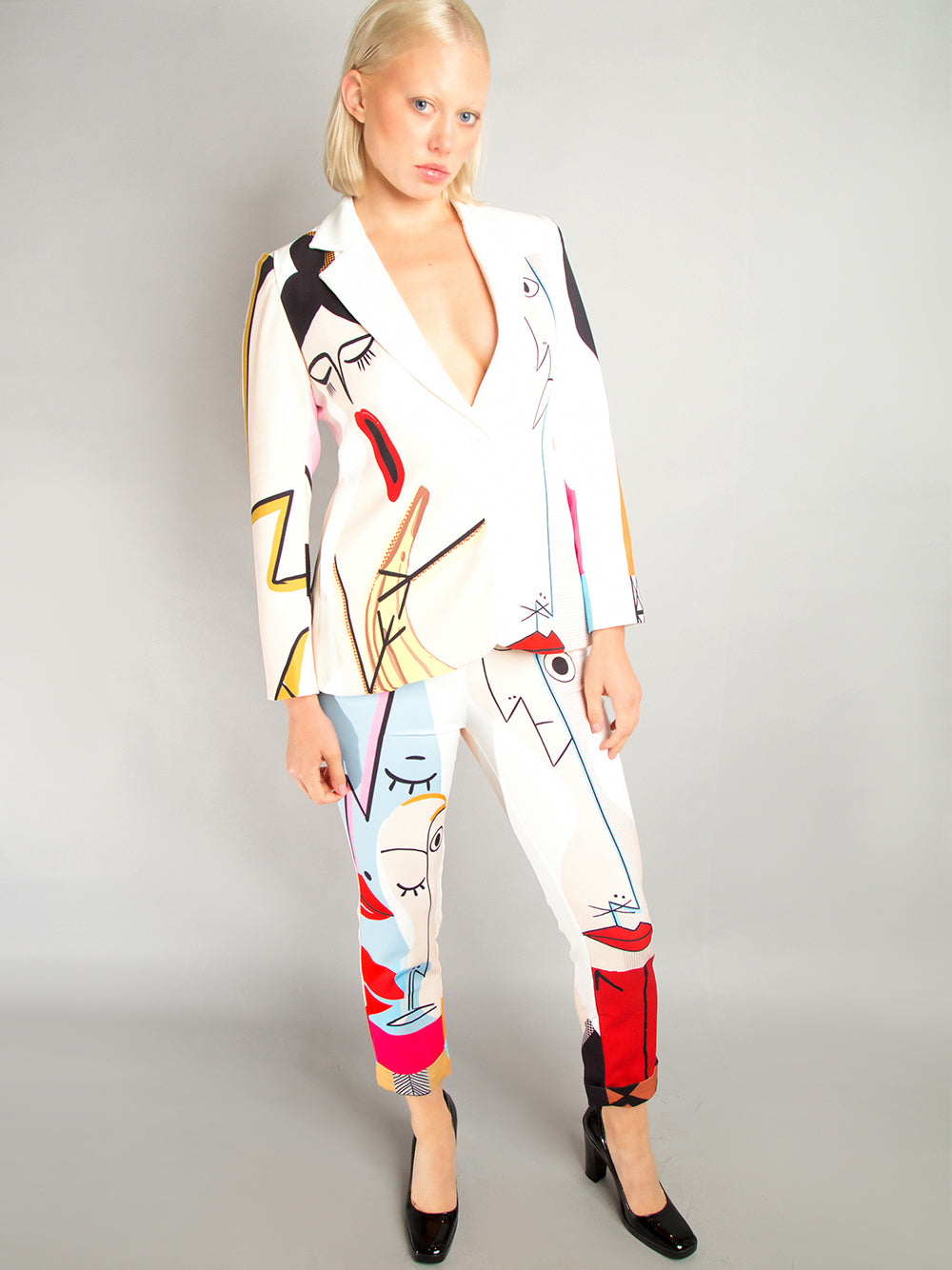 White Abstract Portrait Print Notch Lapel Blazer Cropped Pants Set 7