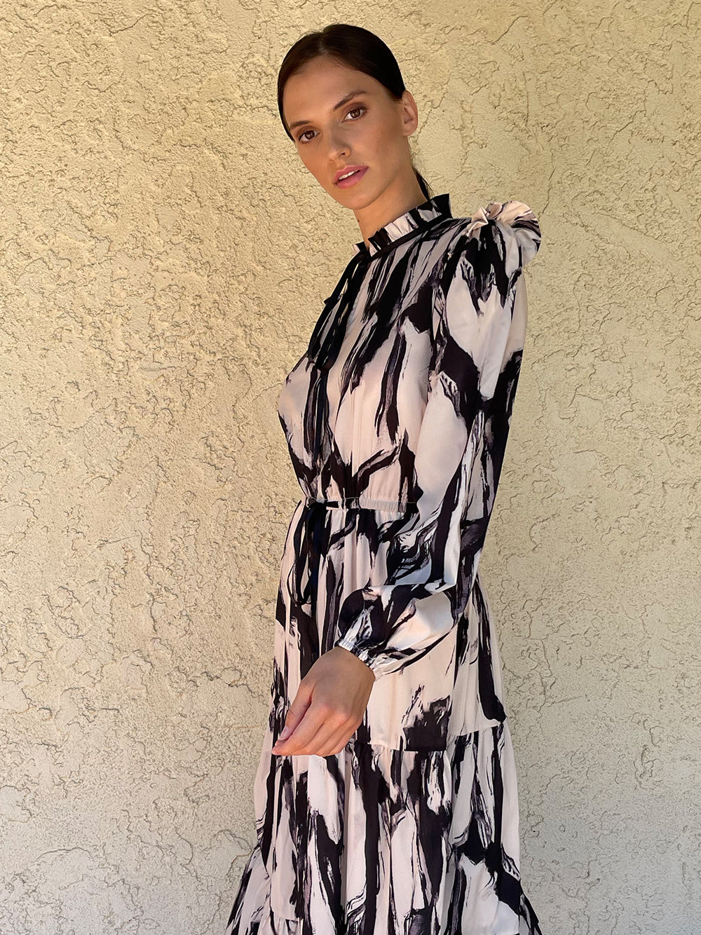 B&w Ruffle High Neck Puff Sleeve Abstract Print Tiered Midi Dress
