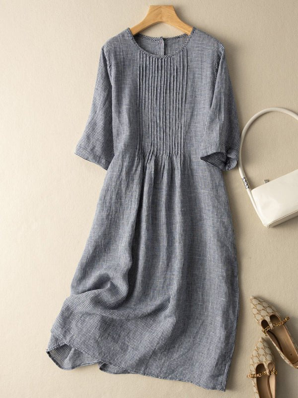 Beautifully Crafted Dress in a Classic Style