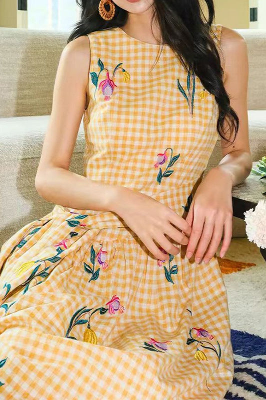Vintage Heavy Floral Embroidery Tie Waist Sleeveless Long Floral Dress