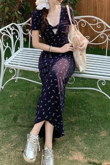 V - neck Waist - cinching Slim Floral Dress