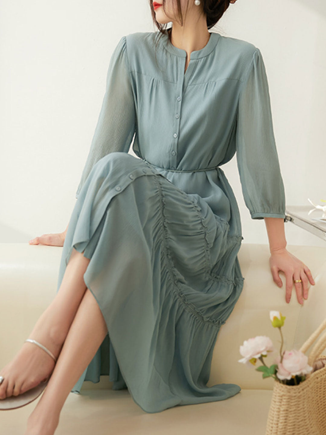 Sophisticated Dress with a Clean Classic Look