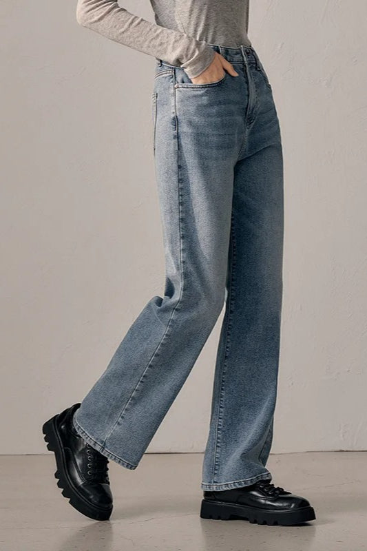 Fashionable StraightLeg Denim Jeans