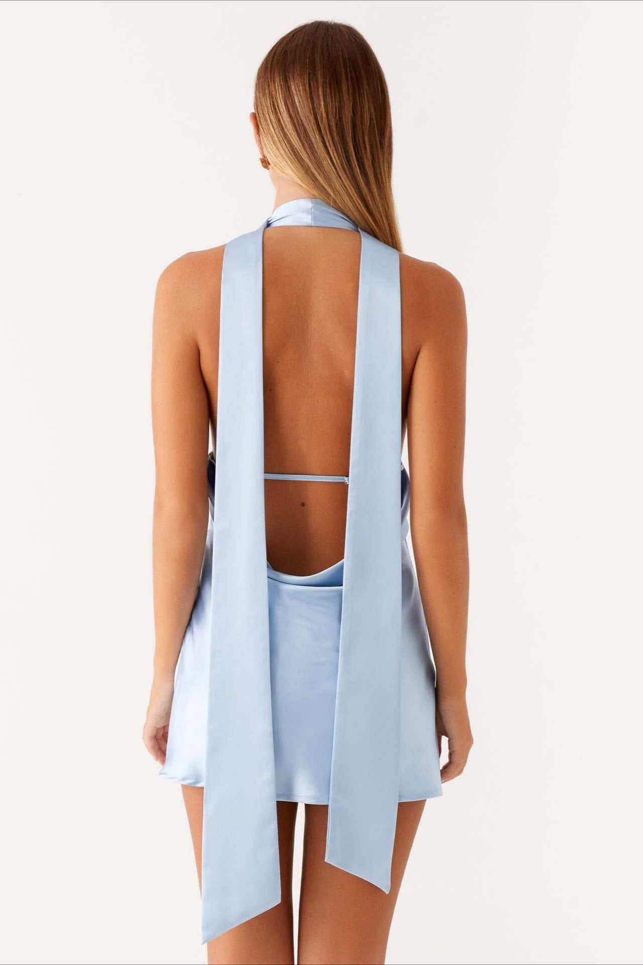 Deep V Backless Ribbon Dress 7