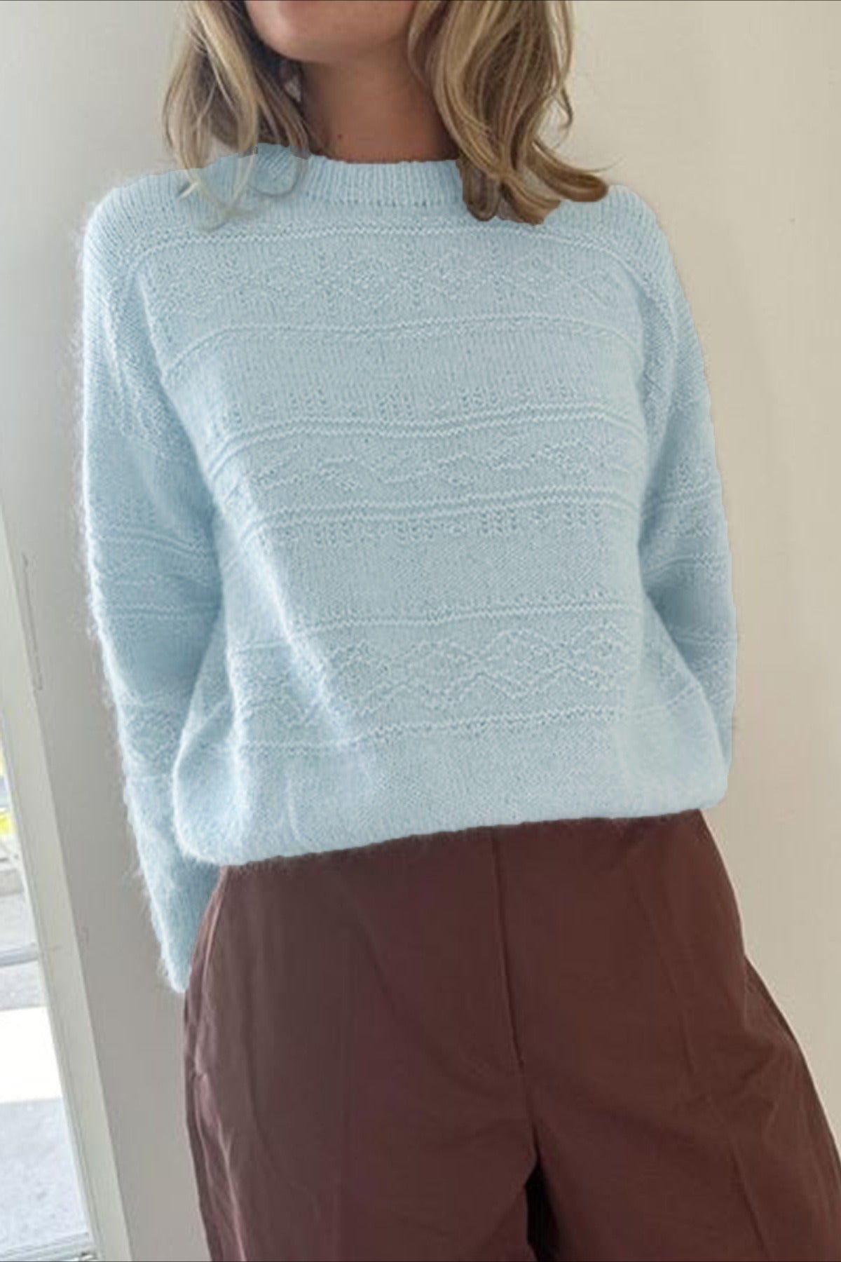 Solid Cable-Knit Crew Neck Long Sleeve Sweater