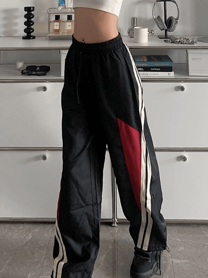 Contrast Long Graceful Sleeve Crop Top
