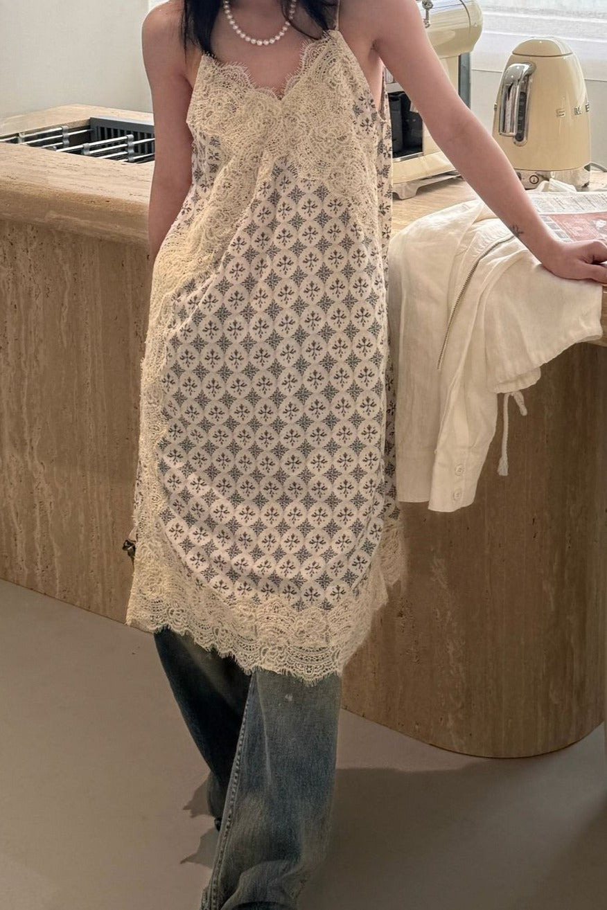Beige Deep V Neck Eyelash Lace Geometric Print Layered Midi Dress 3