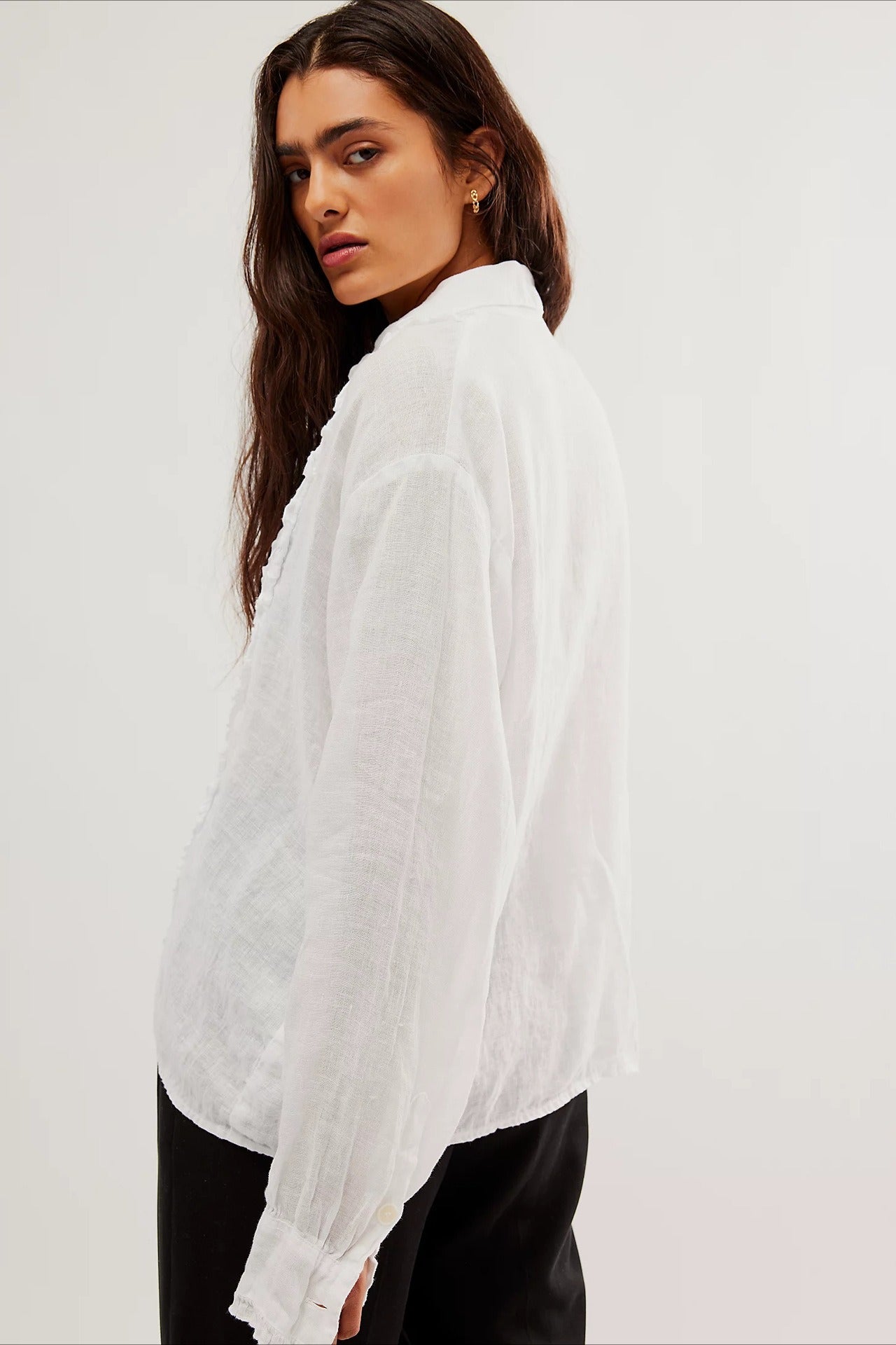Linen Ruffled Long-Sleeve Blouse