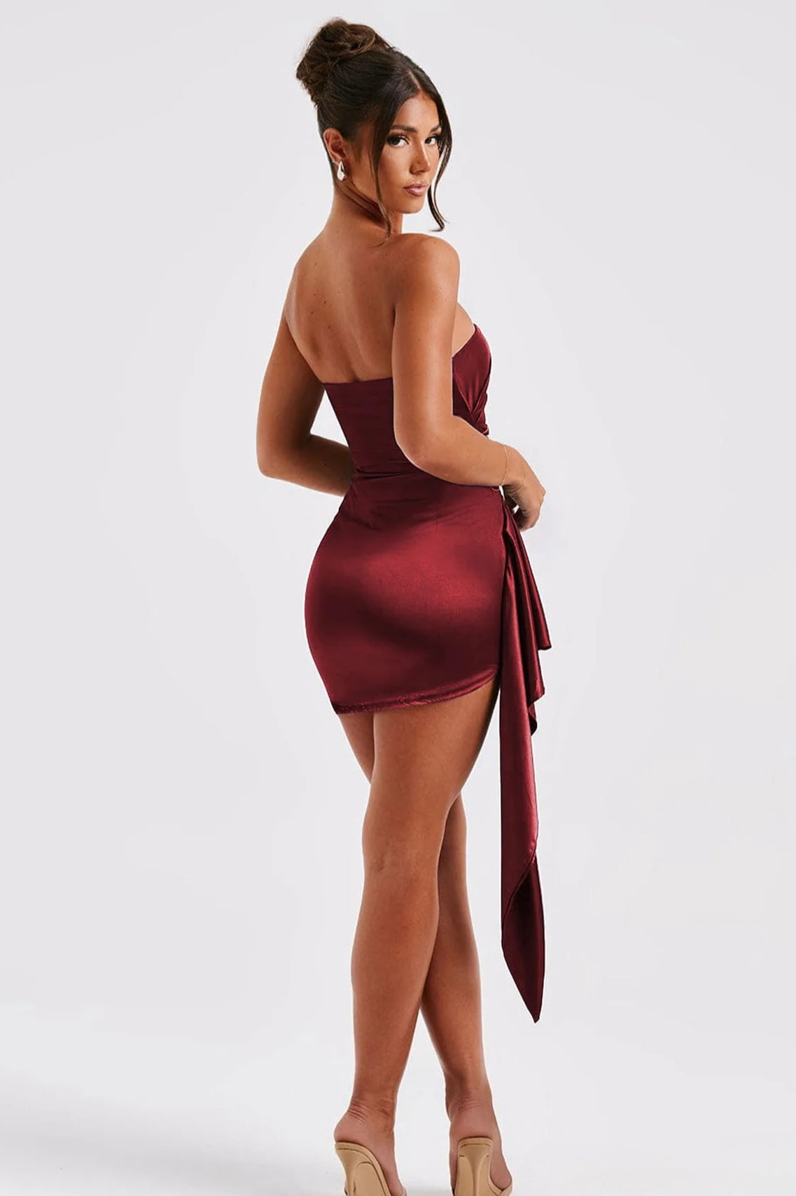 Slim-Fit Strapless Bodycon Party Dress