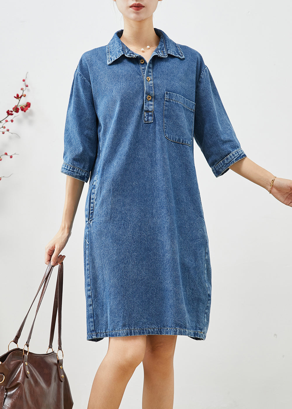 Well Tailored Dress with a Graceful Silhouette