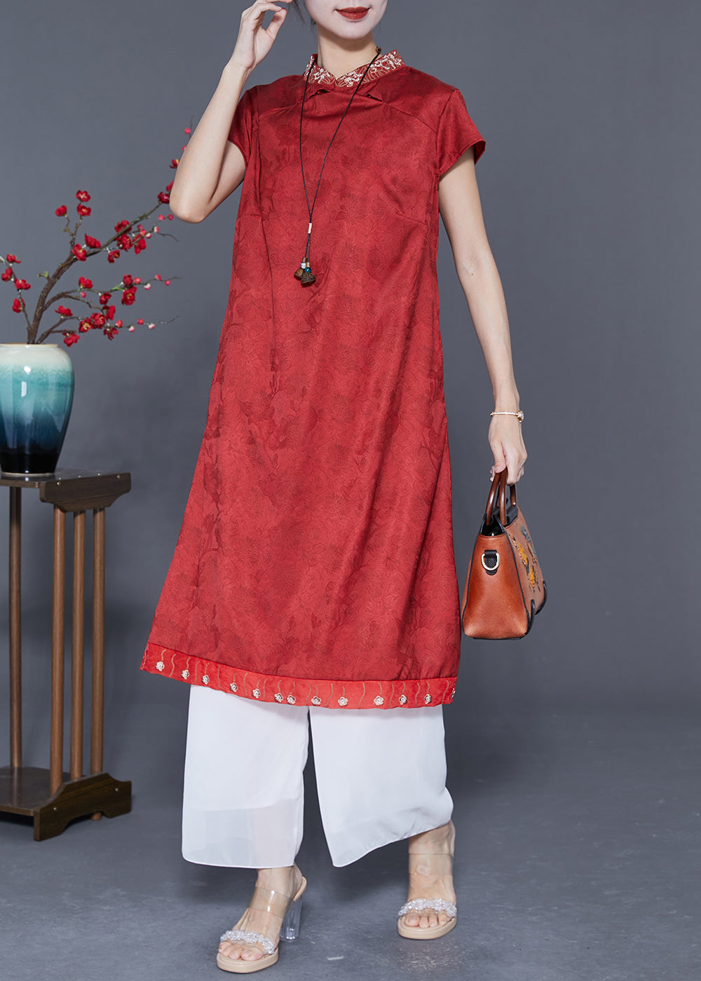 Classic Vintage Dress with a Flattering Fit