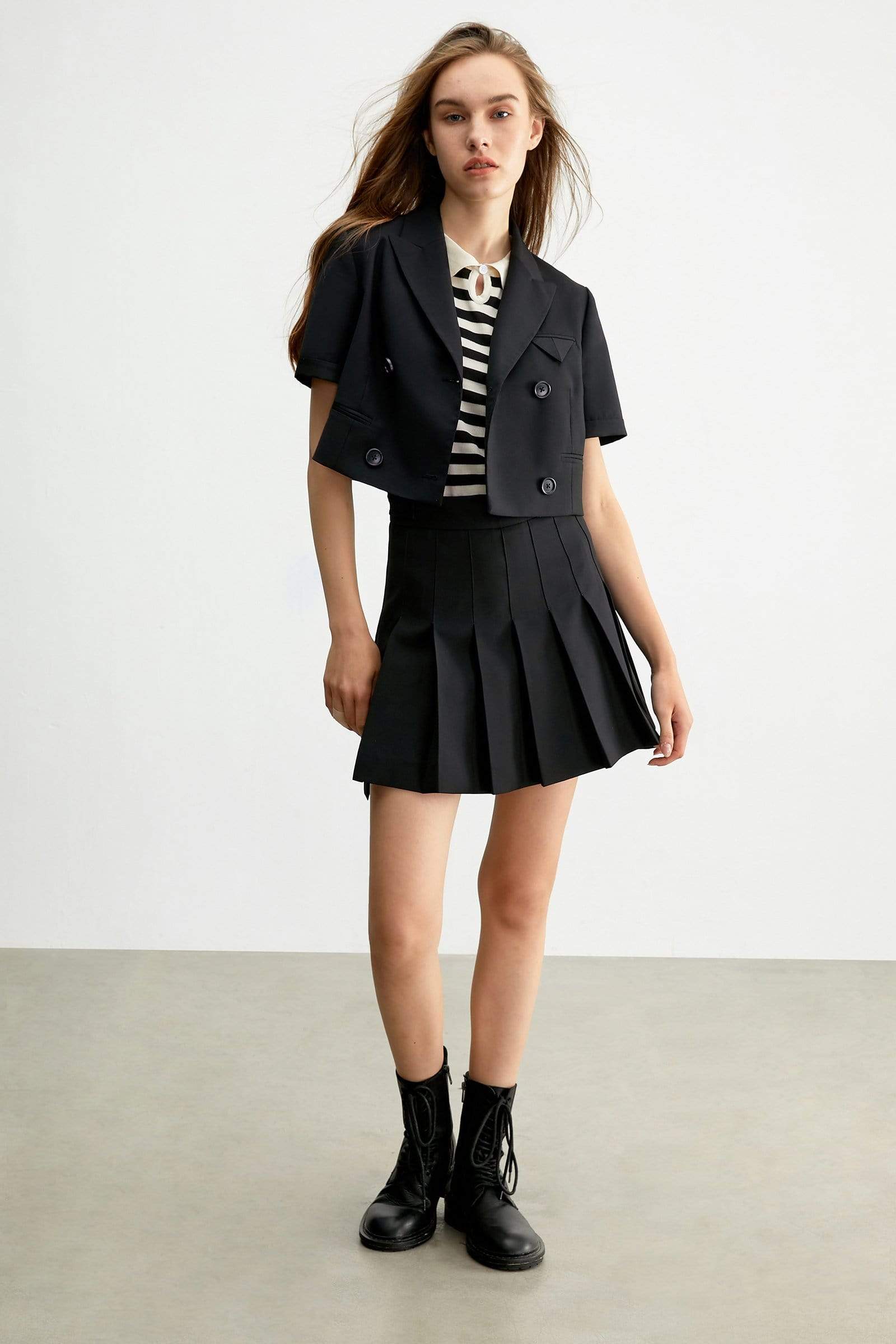 Charlize Black Pleated Skirt