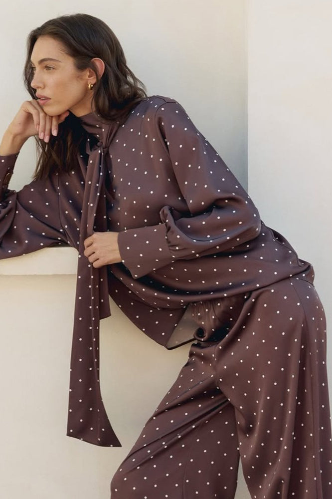 Polka Dot Collared Tie-Up Slim Chic Blouse