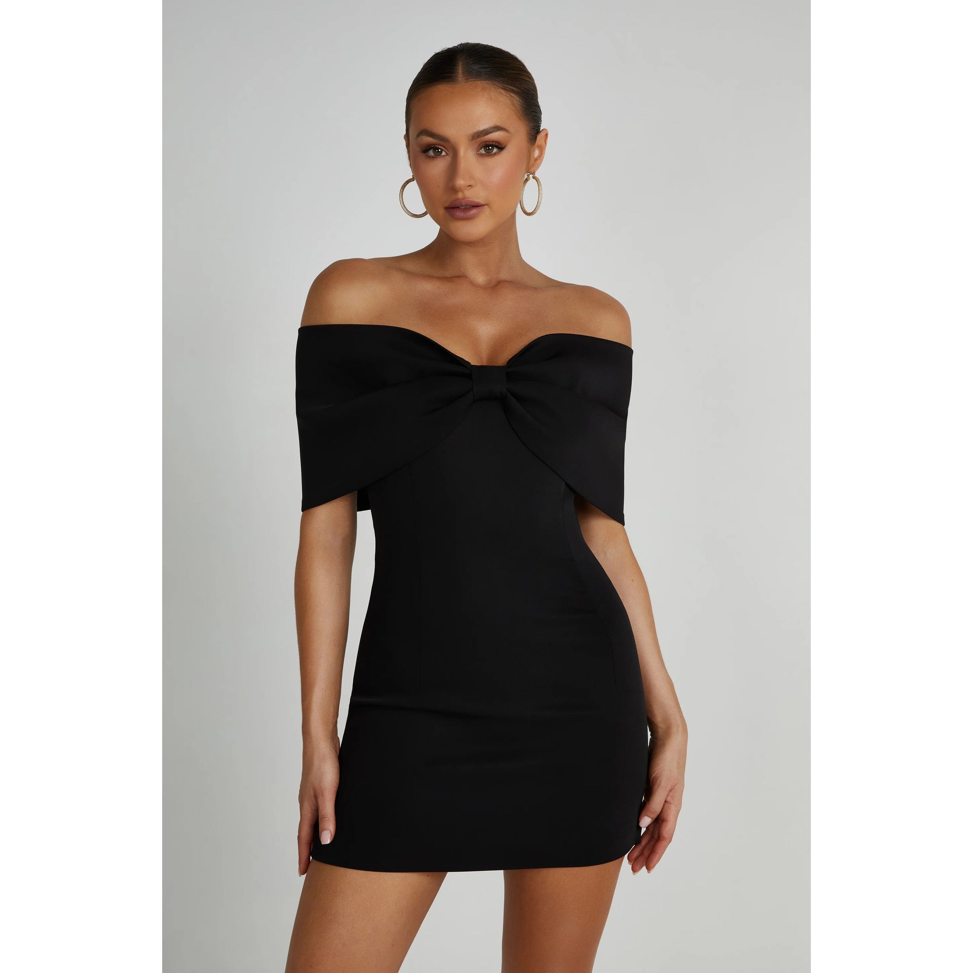 Mikal Comfortable and Fashionable Dress for Women Relaxed Modern Fit