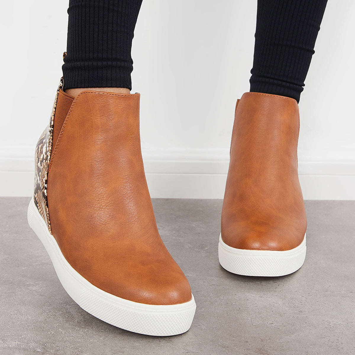 Chic Orthopedic Sneakers with Unique Design