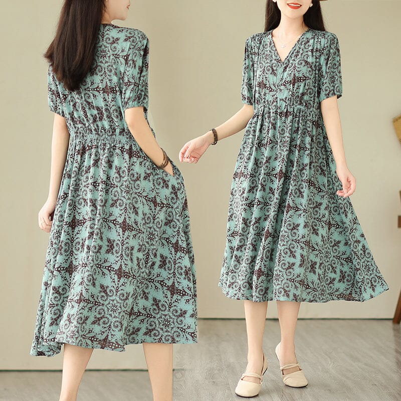 Sophisticated Dress with a Clean Classic Look