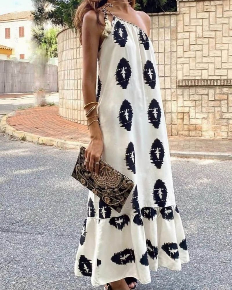 Lucía Elegant Maxi Dress in a Relaxed Fit for Women Wardrobe Essential