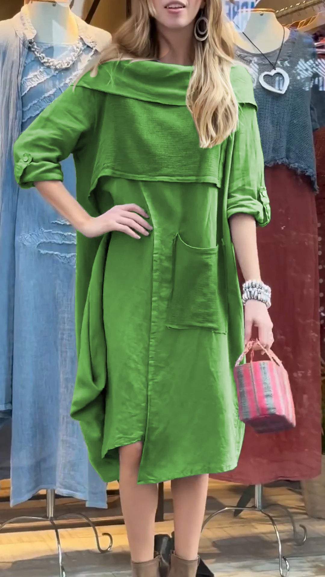 Relaxed Dress Inspired by Contemporary Streetwear Fashion 4