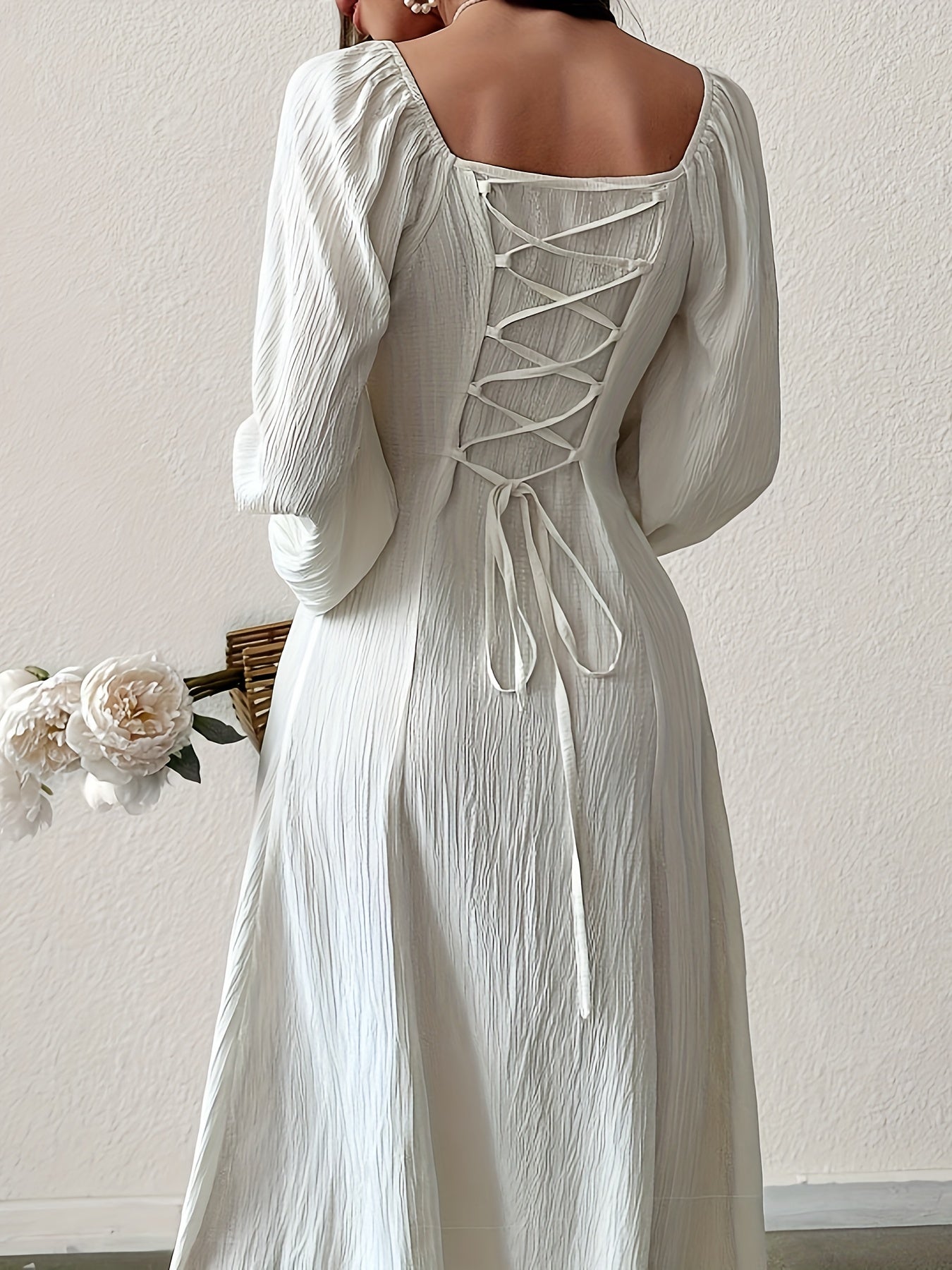 Leila Elegant Midi Dress with Cross Straps for Women Streetwear Style