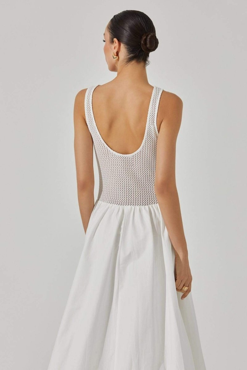 Leila Timeless Sleeveless Midi Dress in Contrast Color Boutique Collection