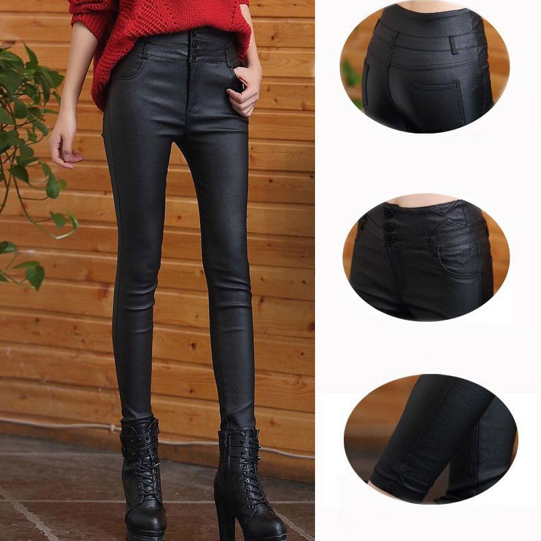 3-button quilted matte leather leggings