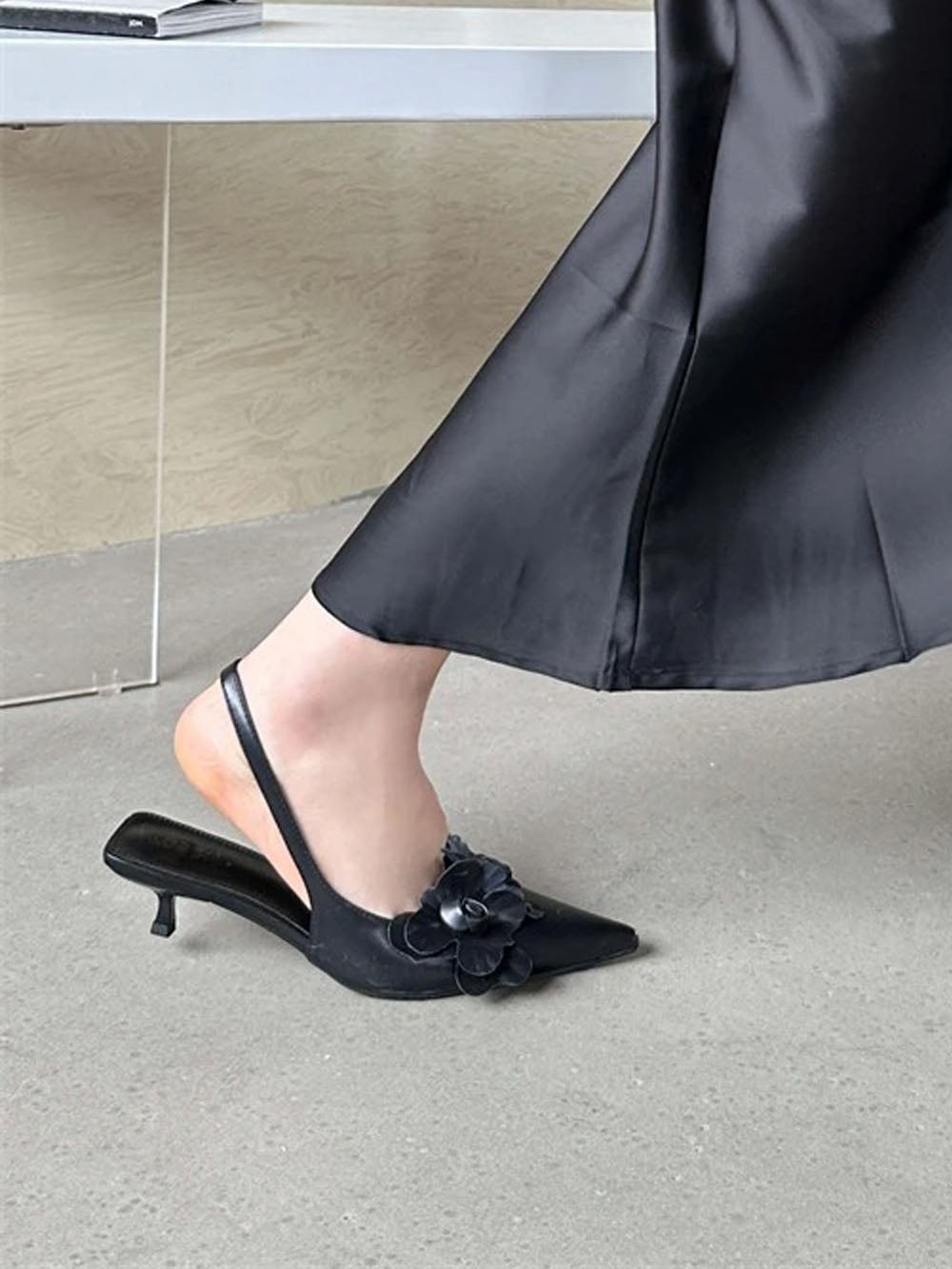 Wren Toe Thin Low Heel