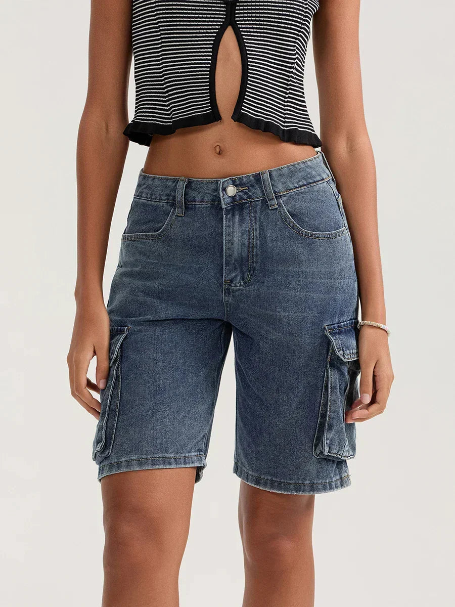 Solid Mid Rise Button Denim Short Blue / S short-250223